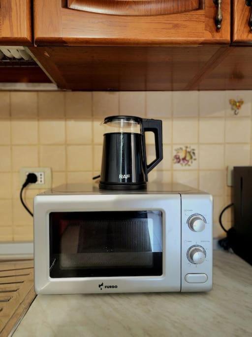 Appartement One Bd Flat Near Center With 24H Self Check In à Tirana Extérieur photo