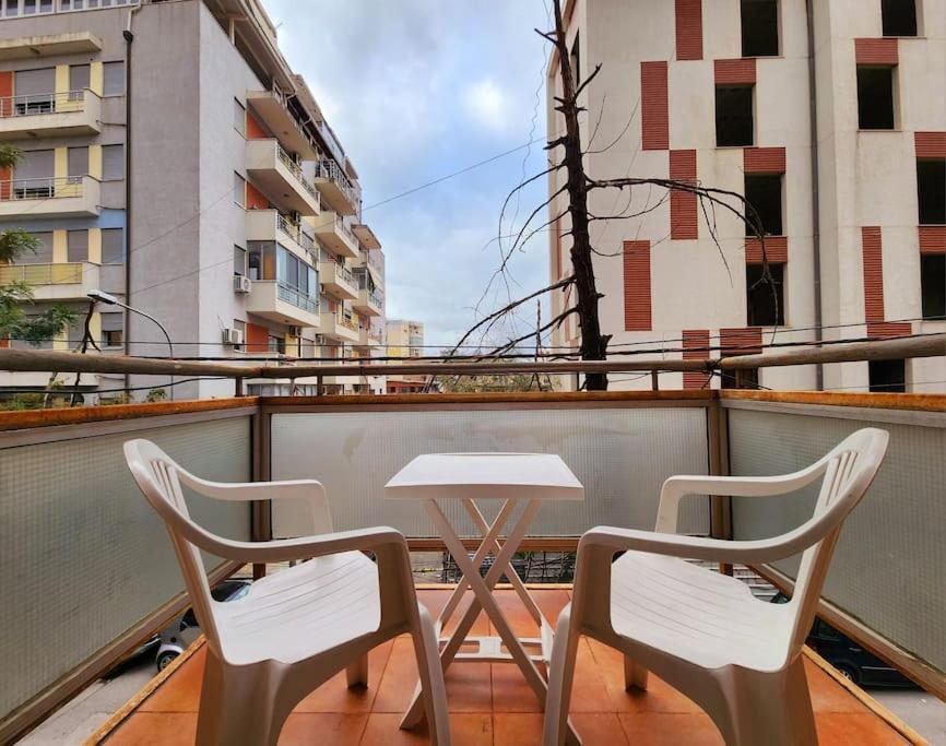 Appartement One Bd Flat Near Center With 24H Self Check In à Tirana Extérieur photo